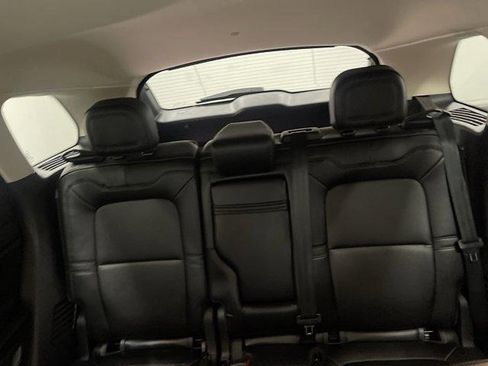 Used 2023 Lincoln Corsair FWD image 9