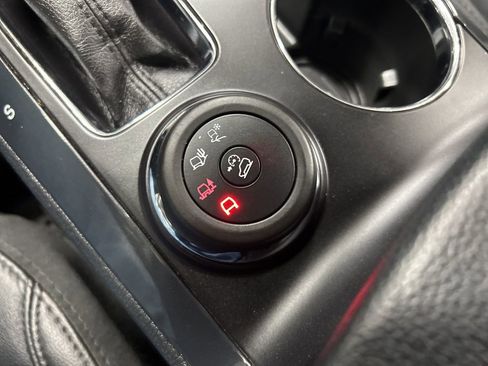 Certified 2017 Ford Explorer XLT w/ Equipment Group 202A image 22