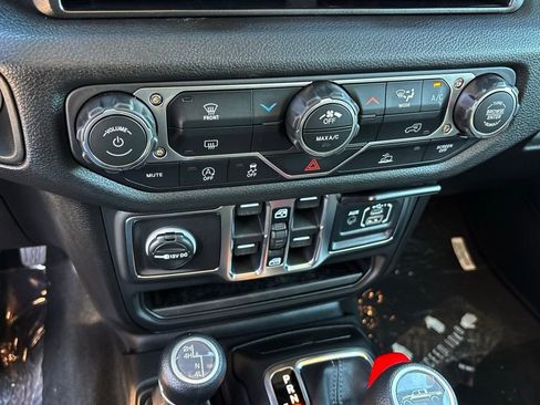 New 2026 Jeep Gladiator Sport image 22