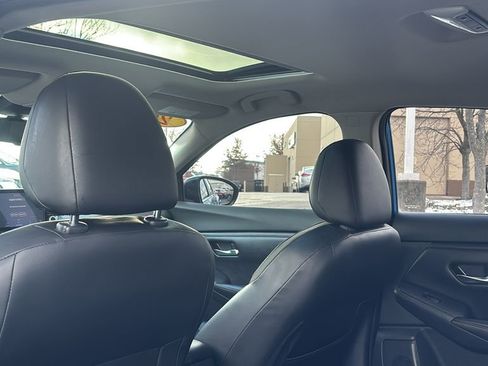 Used 2020 Nissan Sentra SR w/ Premium Package image 32