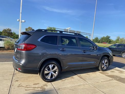 Used 2023 Subaru Ascent Premium w/ Convenience Package AWD/4WD image 12