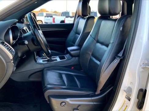 Used 2022 Jeep Grand Cherokee Limited RWD image 8