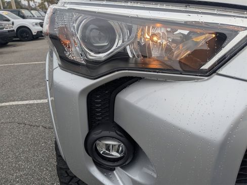 Used 2021 Toyota 4Runner TRD Off-Road image 10