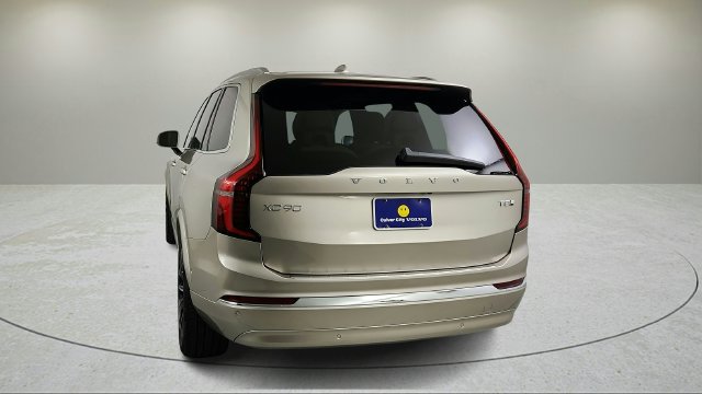 New 2026 Volvo XC90 T8 Plus w/ Protection Package Premier AWD/4WD image 5