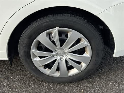 Certified 2023 Subaru Impreza 2.0i image 5