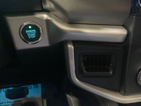 Used 2024 Ford Expedition Max XLT AWD/4WD image 35
