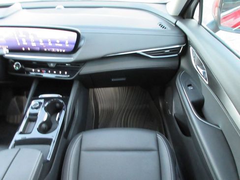 Certified 2025 Buick Envision Preferred image 17