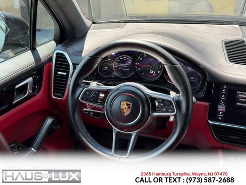 Used 2019 Porsche Cayenne AWD/4WD image 27