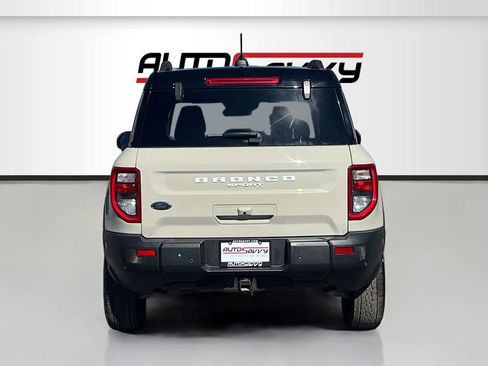 Used 2025 Ford Bronco Sport Badlands AWD/4WD image 6