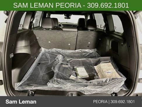New 2026 Jeep Cherokee Overland w/ Advanced Pro Tech Group AWD/4WD image 27