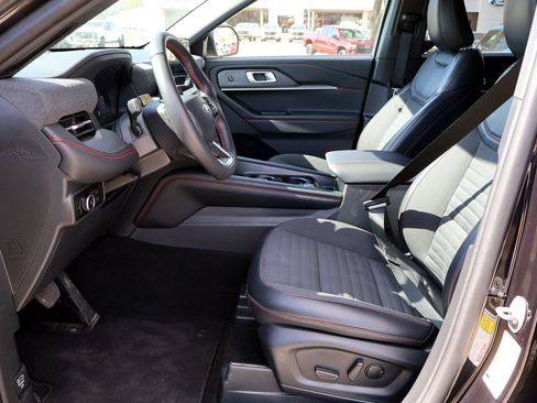 Used 2025 Ford Explorer ST-Line AWD/4WD image 25