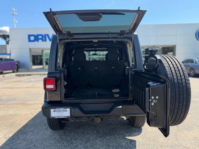 Used 2020 Jeep Wrangler Unlimited Sport S AWD/4WD image 38