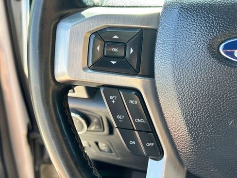 Used 2019 Ford F150 Platinum w/ FX4 Off-Road Package AWD/4WD image 26