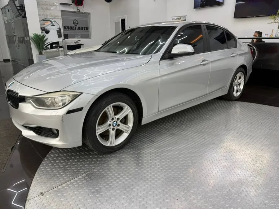 Used 2015 BMW 328i xDrive Sedan w/ Premium Package AWD/4WD image 2