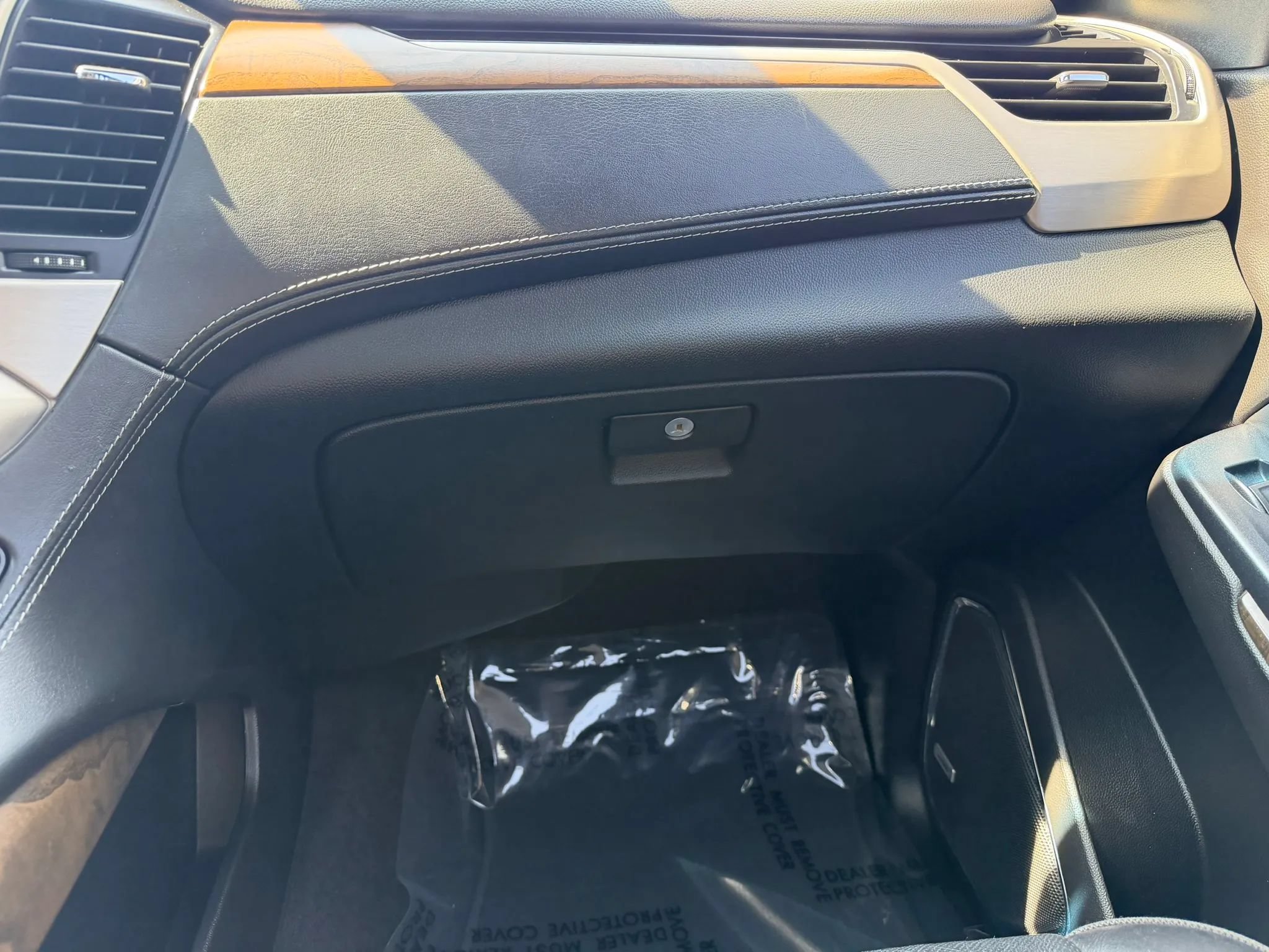 Used 2019 GMC Yukon Denali w/ Denali Ultimate Package AWD/4WD image 31