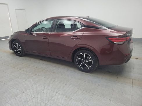 Used 2024 Nissan Sentra SV image 3
