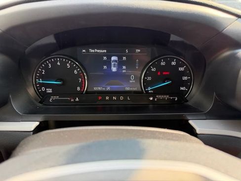 Used 2023 Ford Explorer XLT AWD/4WD image 23