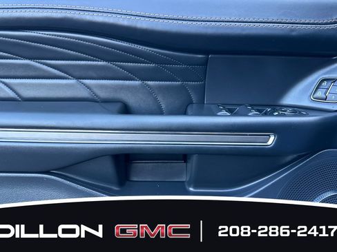Used 2023 Ford Expedition Platinum AWD/4WD image 11