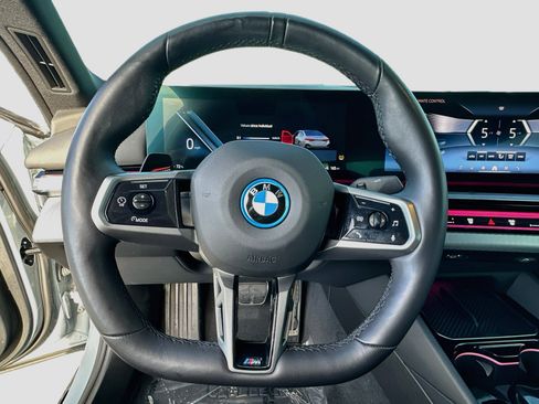 Certified 2025 BMW i5 eDrive40 w/ M Sport Package AWD/4WD image 10