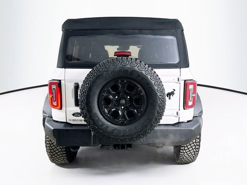 Used 2023 Ford Bronco Wildtrak image 6