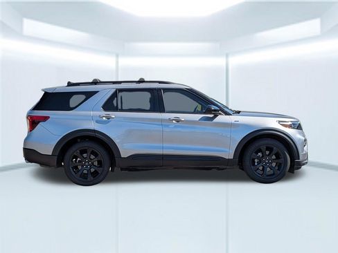 Used 2023 Ford Explorer ST-Line w/ Class IV Trailer Tow Package RWD image 8