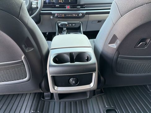 New 2026 Kia Carnival LX image 20