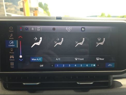 Used 2025 Jeep Gladiator Overland AWD/4WD image 20