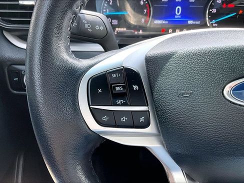 Used 2023 Ford Explorer XLT RWD image 12