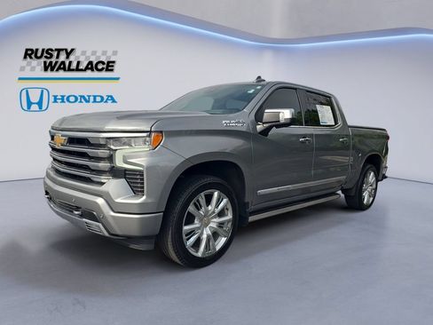 Used 2024 Chevrolet Silverado 1500 High Country w/ High Country Premium Package AWD/4WD image 1