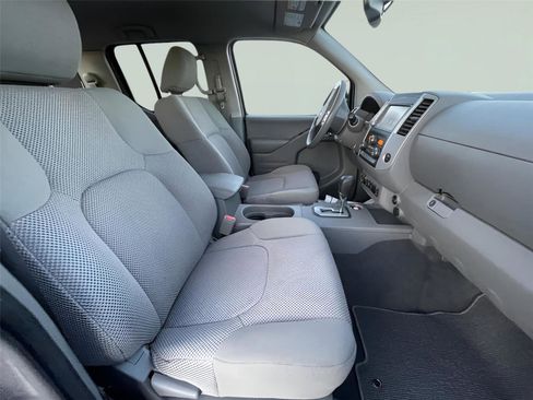 Used 2020 Nissan Frontier SV w/ Midnight Edition Floor Mats image 22