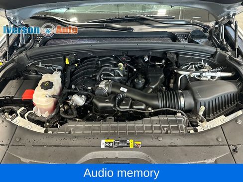 Used 2024 Jeep Grand Cherokee Limited AWD/4WD image 17