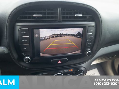 Used 2024 Kia Soul LX w/ Option Group 015 FWD image 23