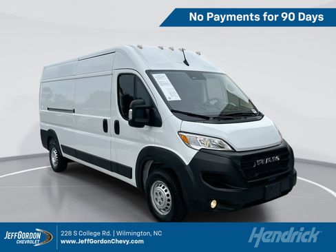 Used 2025 RAM ProMaster 2500 w/ Convenience Group FWD image 1
