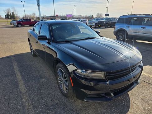 Used 2019 Dodge Charger SXT AWD/4WD image 10