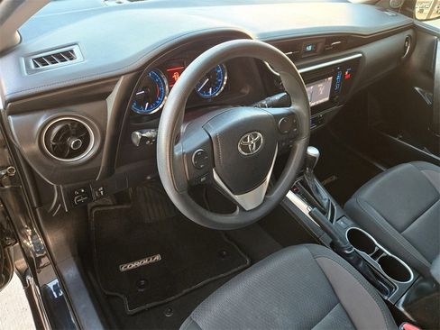 Used 2019 Toyota Corolla LE image 11