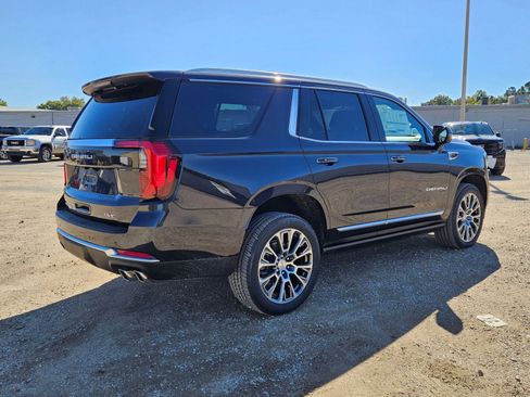 New 2026 GMC Yukon Denali w/ Sun & Power Step Package image 6