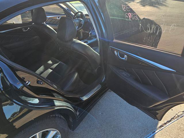 Used 2015 INFINITI Q50 Premium w/ Deluxe Touring Package AWD/4WD image 16