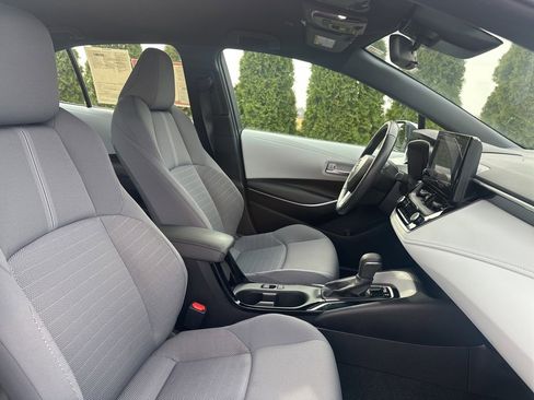 Certified 2024 Toyota Corolla SE image 30