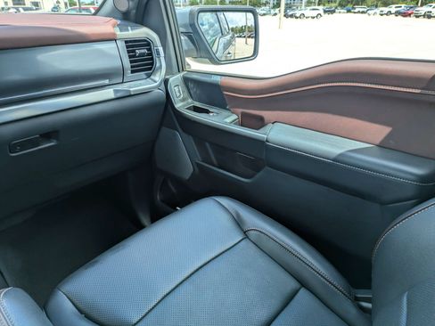 Used 2023 Ford F150 Lariat AWD/4WD image 18