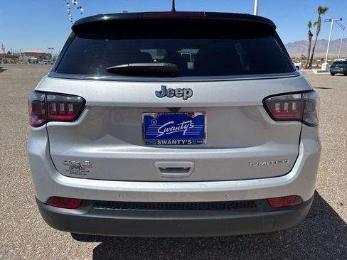 Used 2025 Jeep Compass Limited AWD/4WD image 4
