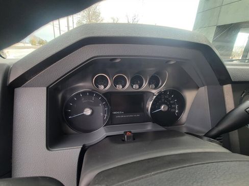 Used 2011 Ford F350 XLT w/ XLT Premium Pkg image 11