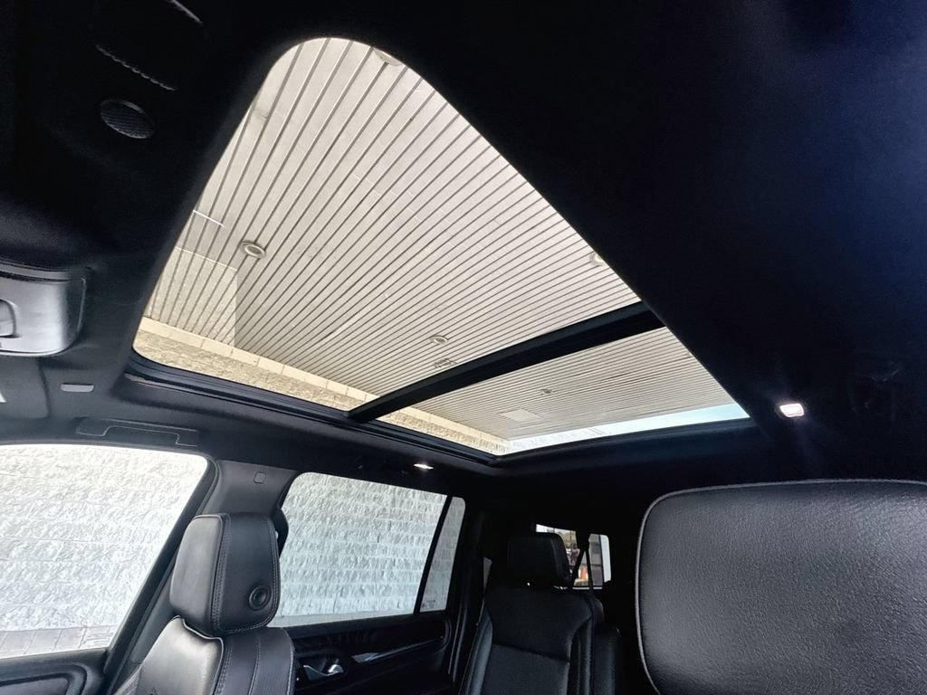 Certified 2024 GMC Yukon XL Denali AWD/4WD image 19