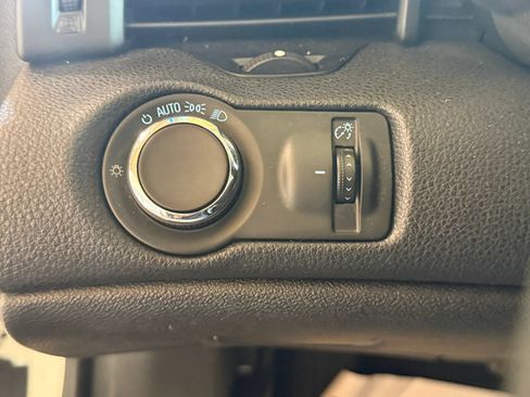 Used 2016 Chevrolet Malibu LT FWD image 16