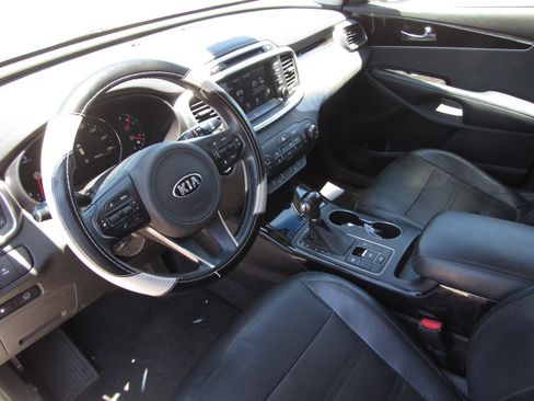 Used 2018 Kia Sorento EX w/ EX Advanced Touring Package FWD image 17