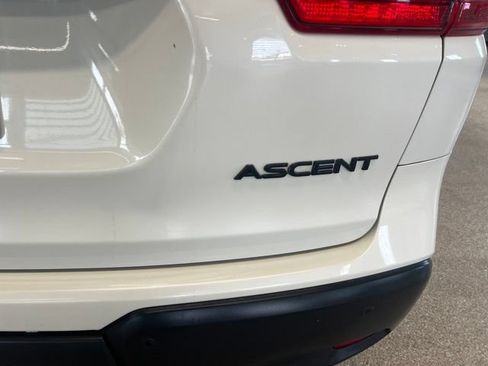 Used 2022 Subaru Ascent Premium w/ Convenience Package AWD/4WD image 7