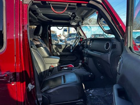 Used 2021 Jeep Gladiator Overland w/ Popular Equipment Package image 19