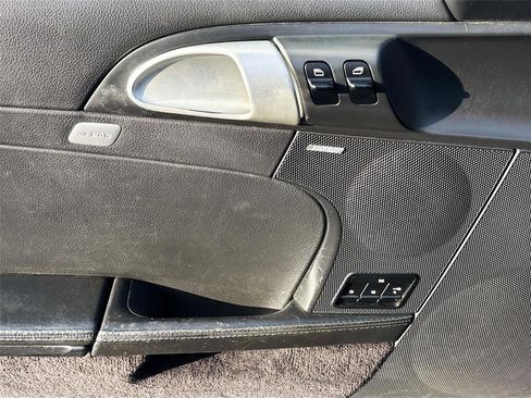 Used 2005 Porsche Boxster S image 17