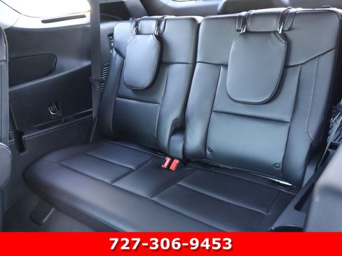Used 2022 Ford Explorer Limited w/ Equipment Group 301A RWD image 16