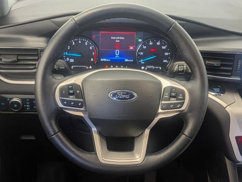 Certified 2022 Ford Explorer XLT w/ Equipment Group 202A image 14