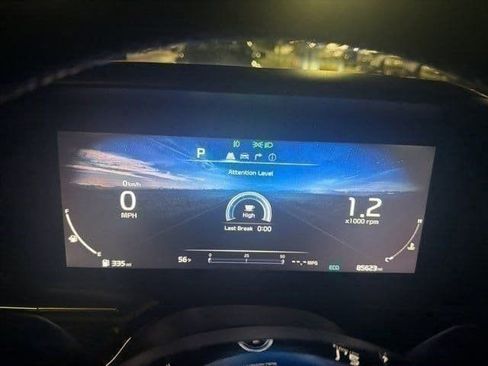 Used 2022 Kia Carnival SX image 8